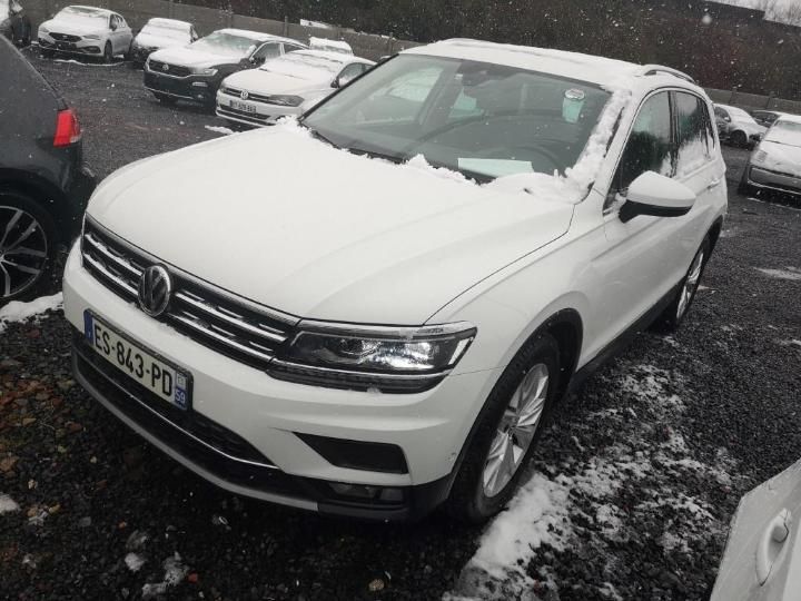 Photo 1 VIN: WVGZZZ5NZJW361983 - VOLKSWAGEN TIGUAN 