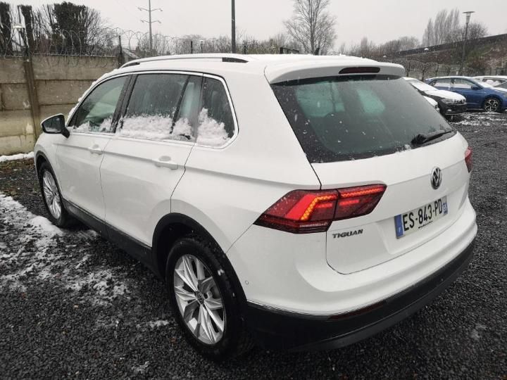 Photo 4 VIN: WVGZZZ5NZJW361983 - VOLKSWAGEN TIGUAN 