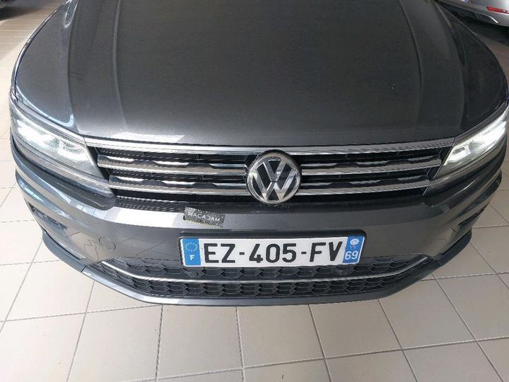 Photo 11 VIN: WVGZZZ5NZJW363019 - VOLKSWAGEN TIGUAN 