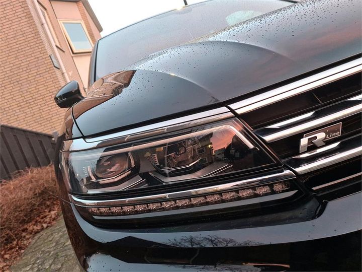 Photo 11 VIN: WVGZZZ5NZJW363448 - VOLKSWAGEN TIGUAN 