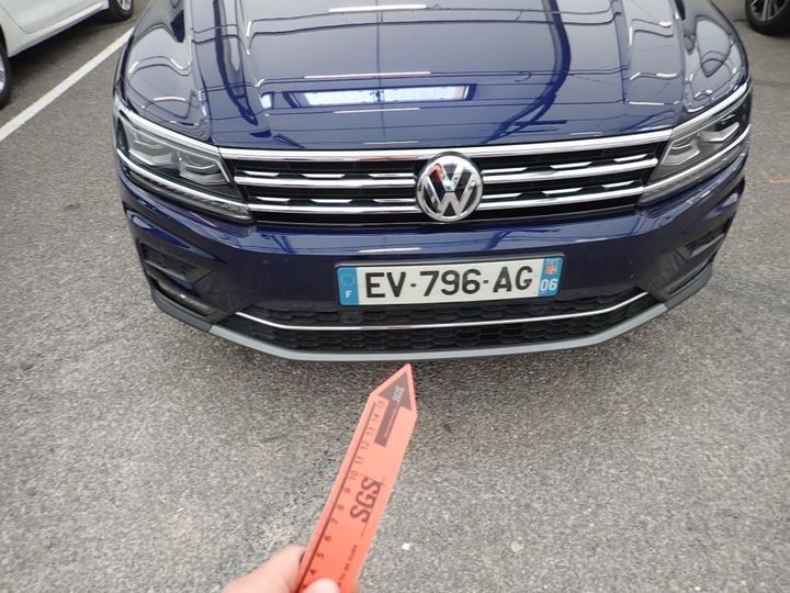 Photo 23 VIN: WVGZZZ5NZJW363626 - VOLKSWAGEN TIGUAN 