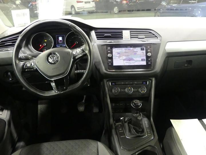 Photo 34 VIN: WVGZZZ5NZJW363766 - VOLKSWAGEN TIGUAN 