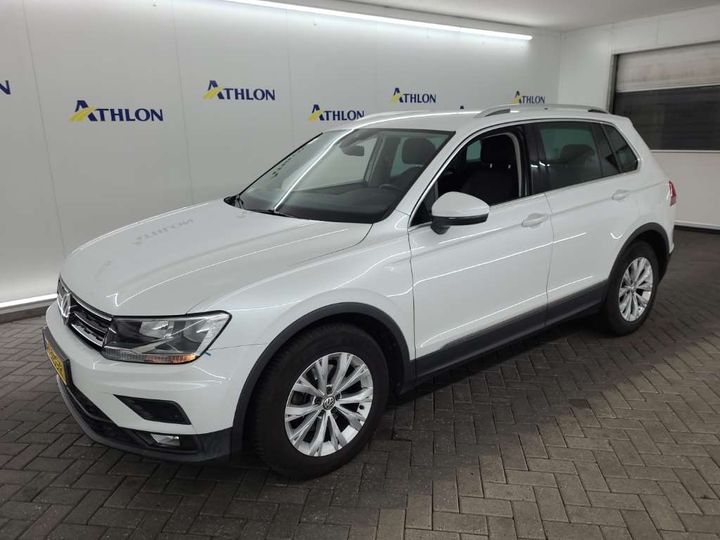 Photo 1 VIN: WVGZZZ5NZJW364719 - VOLKSWAGEN TIGUAN 