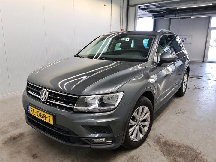 Photo 1 VIN: WVGZZZ5NZJW366680 - VOLKSWAGEN TIGUAN 