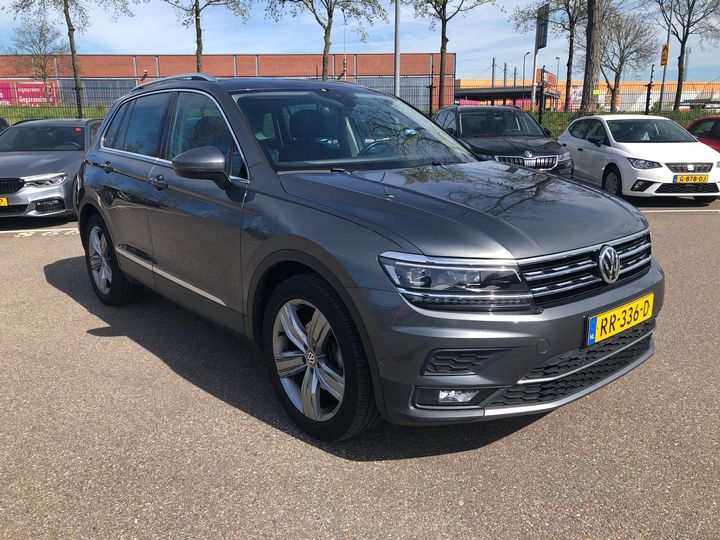 Photo 4 VIN: WVGZZZ5NZJW368418 - VOLKSWAGEN TIGUAN 