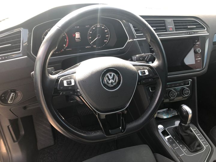 Photo 7 VIN: WVGZZZ5NZJW368418 - VOLKSWAGEN TIGUAN 