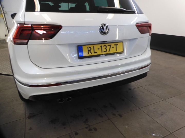 Photo 18 VIN: WVGZZZ5NZJW369430 - VOLKSWAGEN TIGUAN 