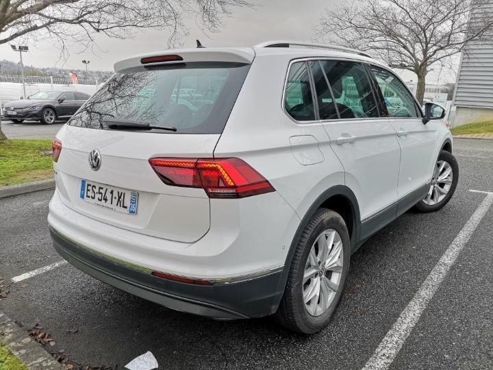 Photo 22 VIN: WVGZZZ5NZJW370214 - VOLKSWAGEN TIGUAN 