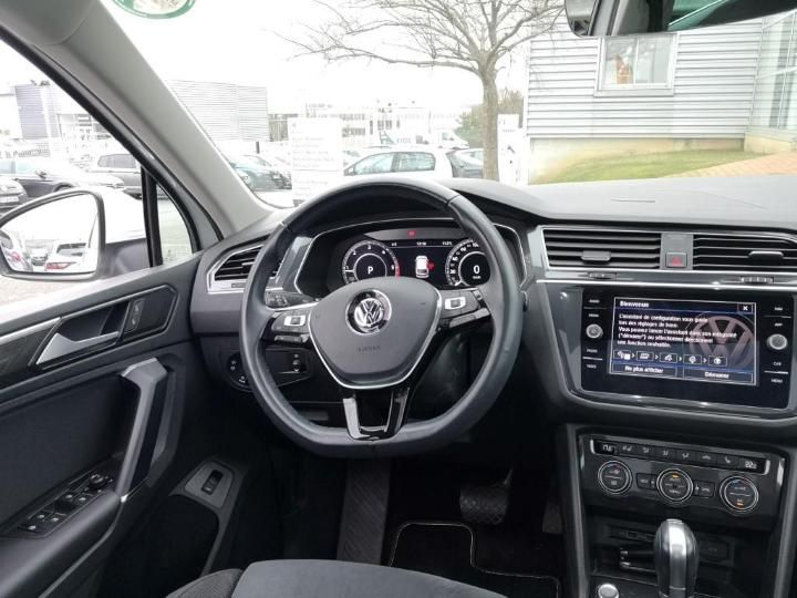 Photo 8 VIN: WVGZZZ5NZJW370214 - VOLKSWAGEN TIGUAN 