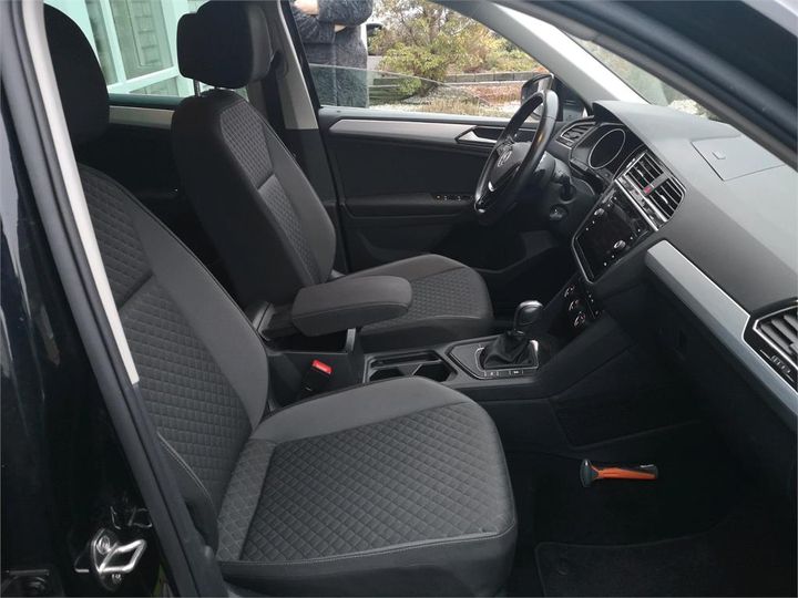 Photo 7 VIN: WVGZZZ5NZJW371079 - VOLKSWAGEN TIGUAN 