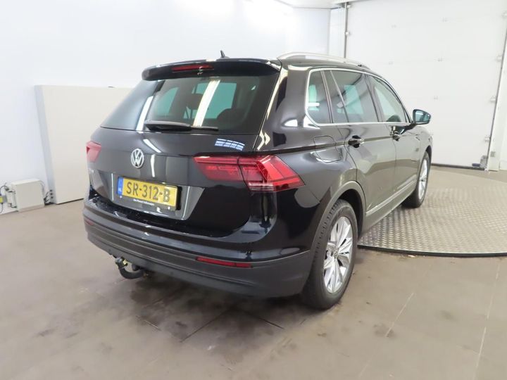 Photo 2 VIN: WVGZZZ5NZJW372597 - VOLKSWAGEN TIGUAN 