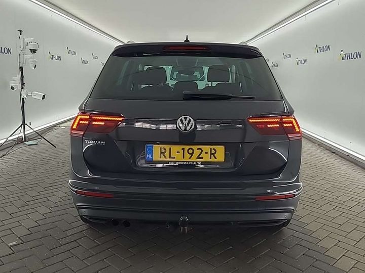 Photo 15 VIN: WVGZZZ5NZJW372613 - VW TIGUAN 