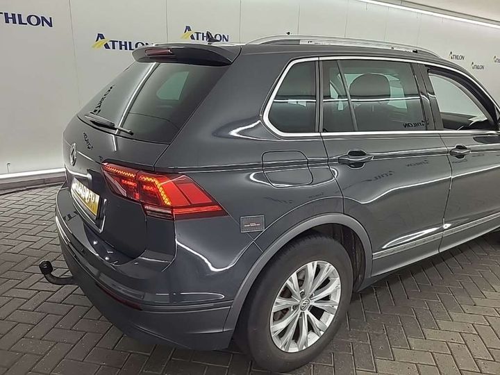 Photo 22 VIN: WVGZZZ5NZJW372613 - VW TIGUAN 