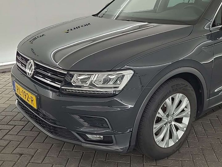 Photo 26 VIN: WVGZZZ5NZJW372613 - VW TIGUAN 