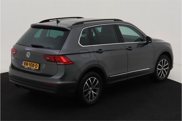 Photo 3 VIN: WVGZZZ5NZJW372730 - VOLKSWAGEN TIGUAN 