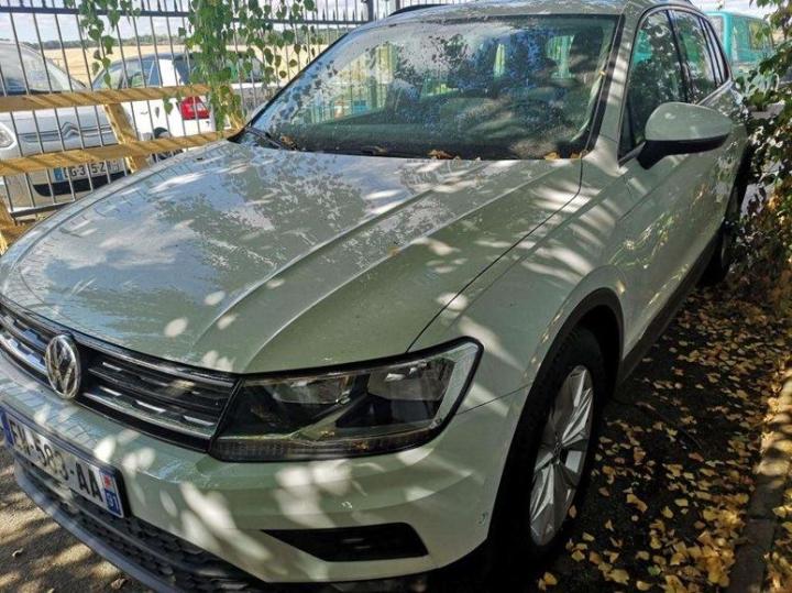 Photo 1 VIN: WVGZZZ5NZJW372789 - VOLKSWAGEN TIGUAN 