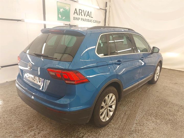 Photo 2 VIN: WVGZZZ5NZJW373129 - VOLKSWAGEN TIGUAN 