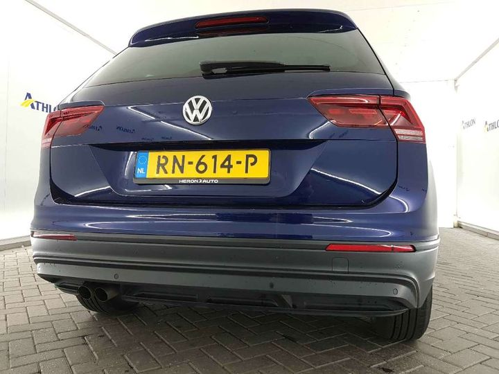 Photo 11 VIN: WVGZZZ5NZJW375913 - VOLKSWAGEN TIGUAN 