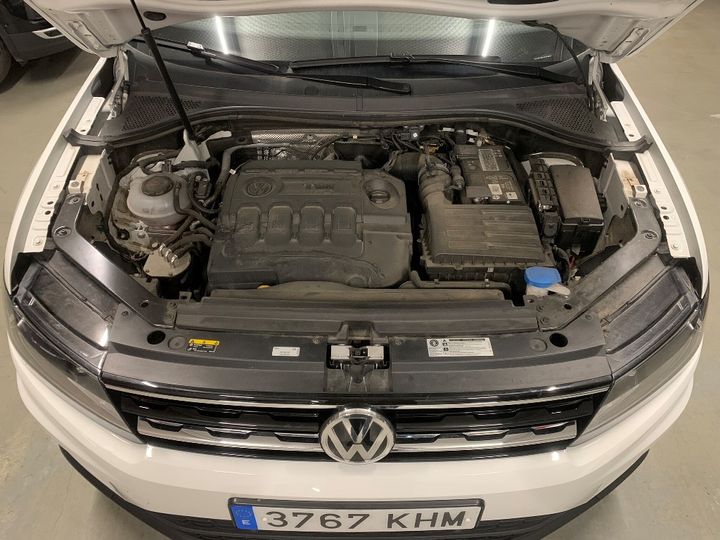 Photo 24 VIN: WVGZZZ5NZJW379479 - VOLKSWAGEN TIGUAN 