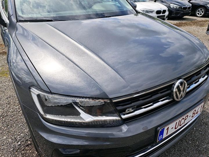 Photo 28 VIN: WVGZZZ5NZJW379650 - VW TIGUAN 