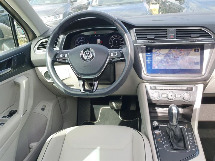 Photo 5 VIN: WVGZZZ5NZJW381234 - VOLKSWAGEN TIGUAN 