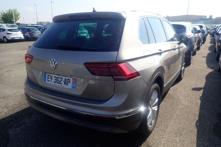 Photo 2 VIN: WVGZZZ5NZJW381654 - VOLKSWAGEN TIGUAN 