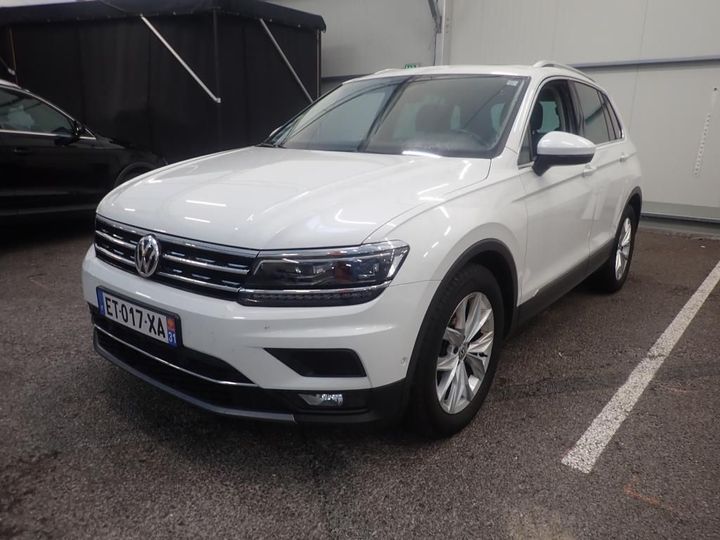 Photo 1 VIN: WVGZZZ5NZJW382377 - VOLKSWAGEN TIGUAN 