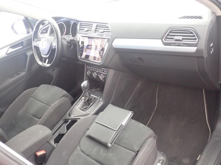 Photo 3 VIN: WVGZZZ5NZJW384584 - VOLKSWAGEN TIGUAN 