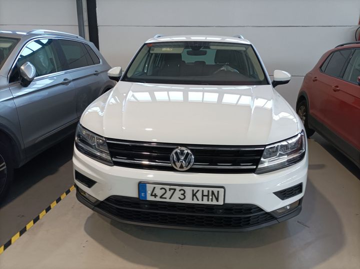 Photo 1 VIN: WVGZZZ5NZJW384796 - VOLKSWAGEN TIGUAN 