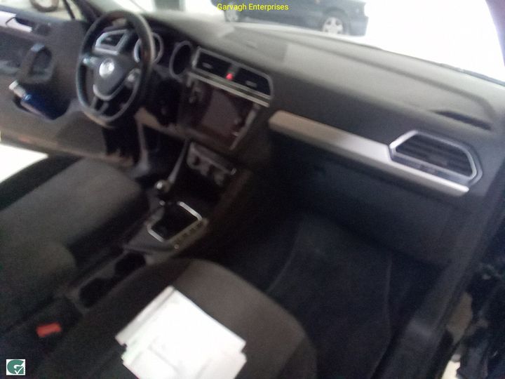 Photo 7 VIN: WVGZZZ5NZJW385193 - VOLKSWAGEN TIGUAN 