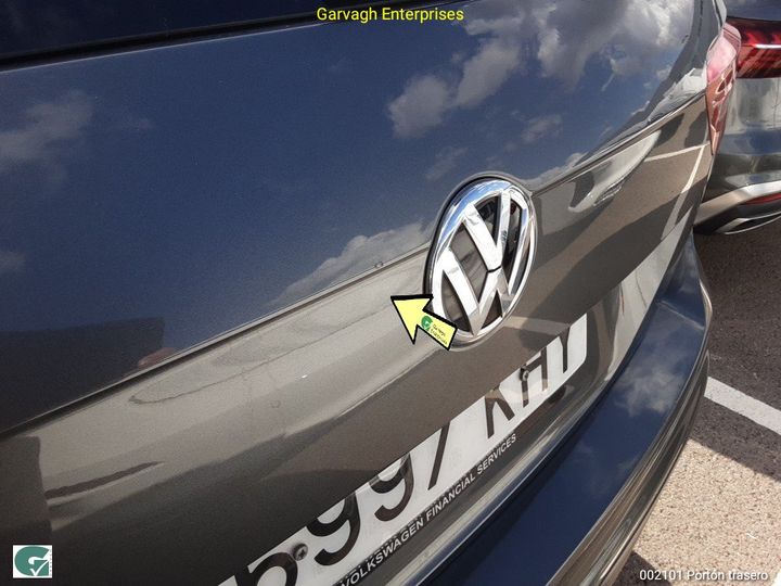 Photo 32 VIN: WVGZZZ5NZJW385388 - VOLKSWAGEN TIGUAN 