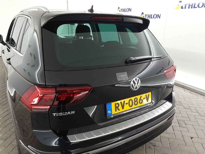 Photo 19 VIN: WVGZZZ5NZJW388034 - VOLKSWAGEN TIGUAN 