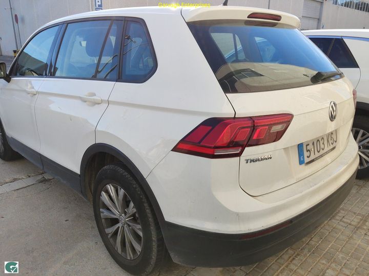 Photo 12 VIN: WVGZZZ5NZJW388198 - VOLKSWAGEN TIGUAN 