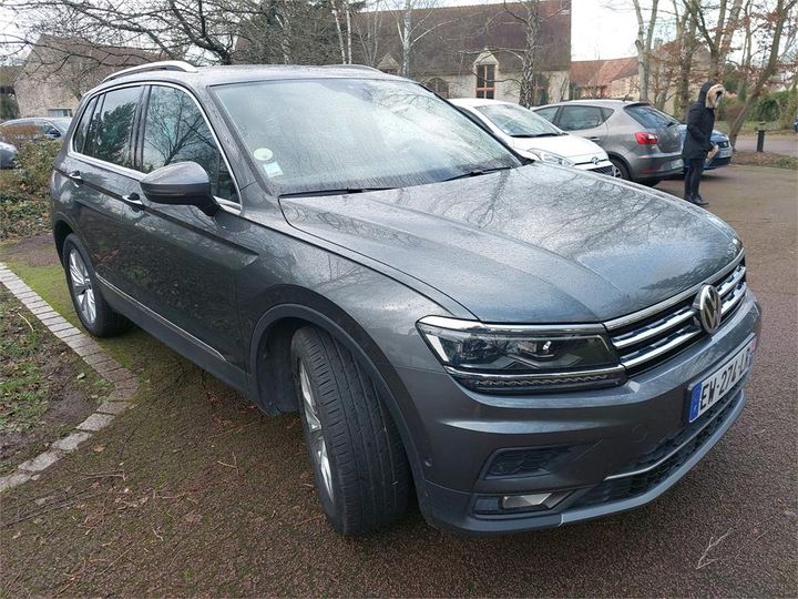 Photo 2 VIN: WVGZZZ5NZJW391657 - VOLKSWAGEN TIGUAN 