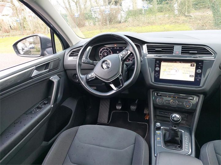 Photo 5 VIN: WVGZZZ5NZJW391657 - VOLKSWAGEN TIGUAN 