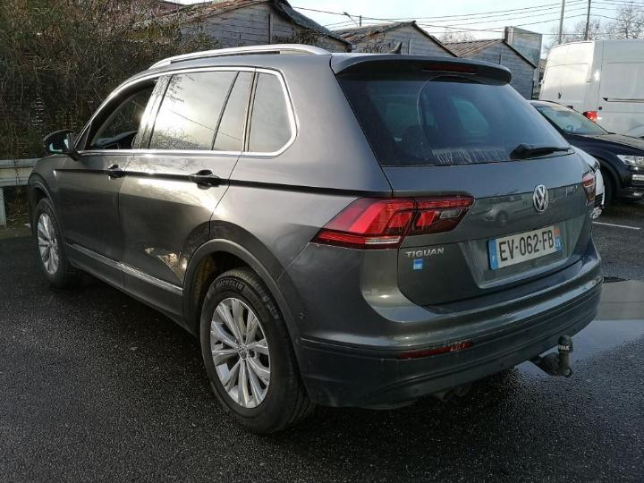 Photo 12 VIN: WVGZZZ5NZJW393907 - VOLKSWAGEN TIGUAN 