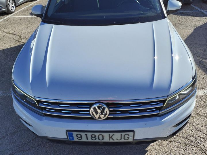 Photo 34 VIN: WVGZZZ5NZJW394678 - VOLKSWAGEN TIGUAN 