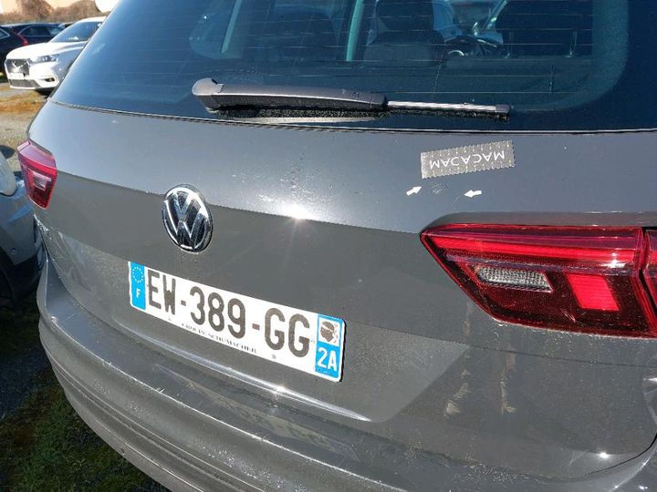 Photo 19 VIN: WVGZZZ5NZJW395489 - VOLKSWAGEN TIGUAN 