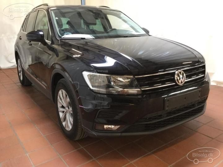 Photo 2 VIN: WVGZZZ5NZJW395762 - VOLKSWAGEN TIGUAN SUV 