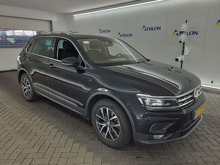 Photo 2 VIN: WVGZZZ5NZJW403565 - VOLKSWAGEN TIGUAN 