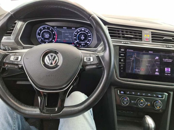 Photo 16 VIN: WVGZZZ5NZJW404076 - VOLKSWAGEN TIGUAN 