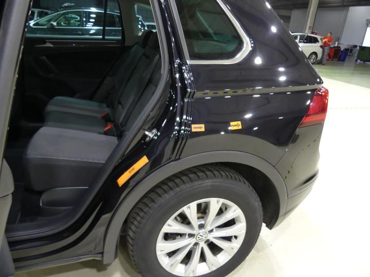 Photo 23 VIN: WVGZZZ5NZJW404695 - VOLKSWAGEN TIGUAN 