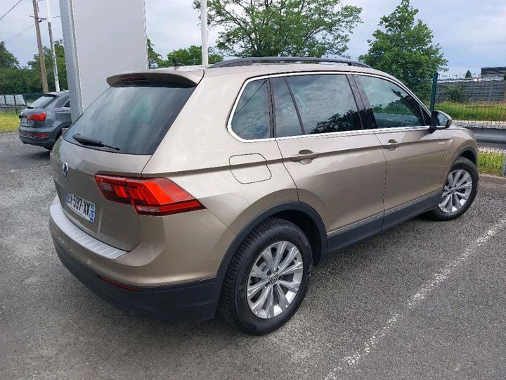 Photo 8 VIN: WVGZZZ5NZJW405441 - VOLKSWAGEN TIGUAN 