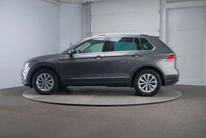 Photo 2 VIN: WVGZZZ5NZJW405510 - VOLKSWAGEN TIGUAN 