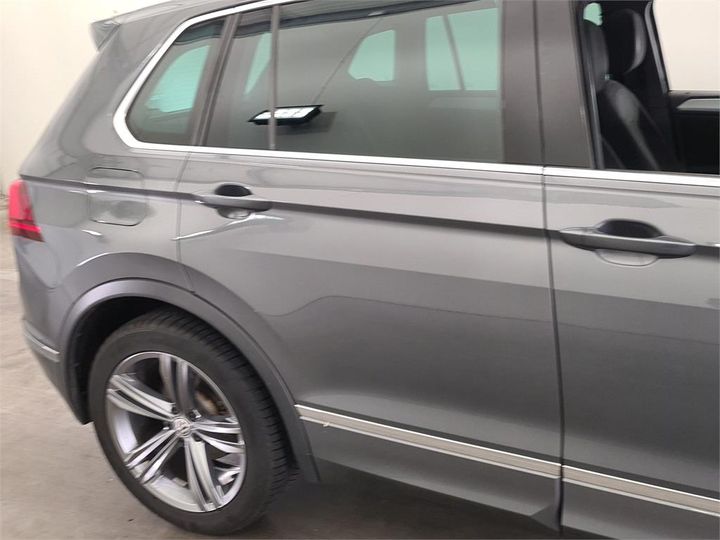 Photo 21 VIN: WVGZZZ5NZJW407296 - VOLKSWAGEN TIGUAN 