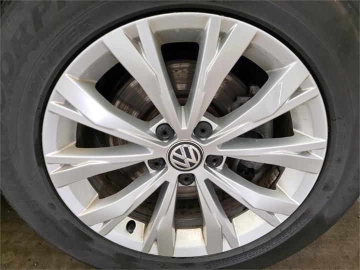 Photo 11 VIN: WVGZZZ5NZJW407596 - VOLKSWAGEN TIGUAN 