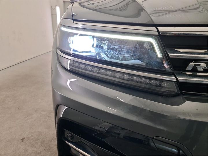 Photo 11 VIN: WVGZZZ5NZJW407688 - VOLKSWAGEN TIGUAN 