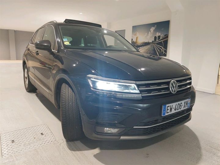 Photo 2 VIN: WVGZZZ5NZJW407888 - VOLKSWAGEN TIGUAN 