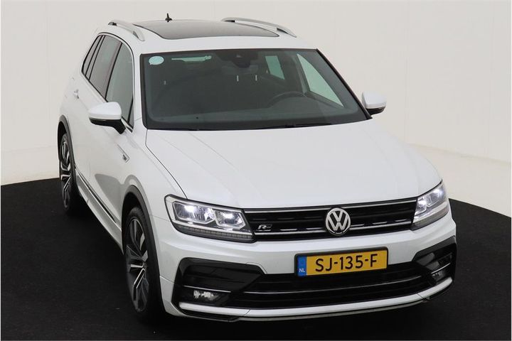 Photo 2 VIN: WVGZZZ5NZJW407939 - VOLKSWAGEN TIGUAN 