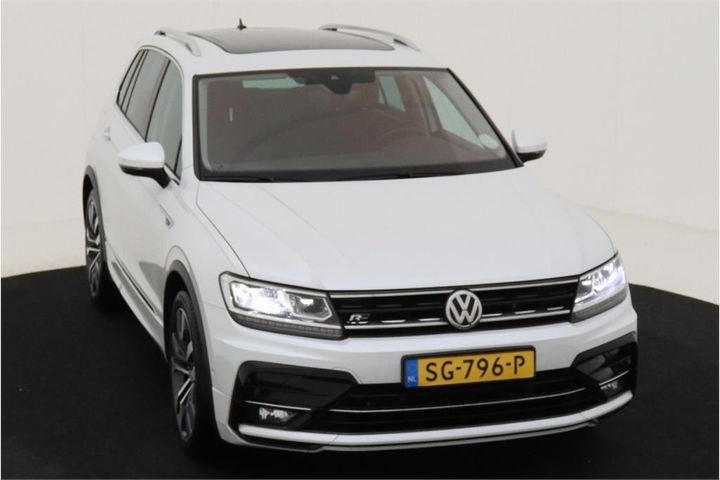 Photo 2 VIN: WVGZZZ5NZJW407984 - VOLKSWAGEN TIGUAN 